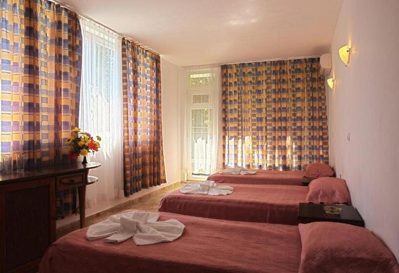 호텔 Sunny Varshava