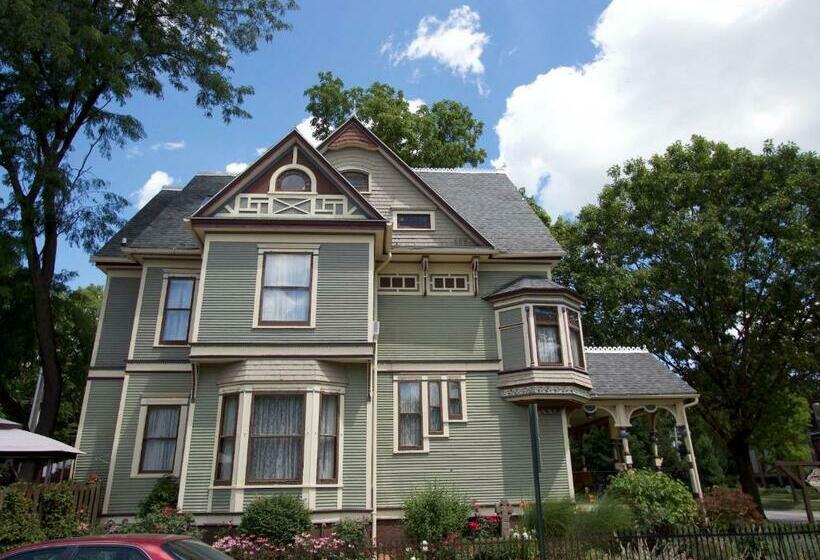 בית מלון כפרי Sylvia's Irish Inn