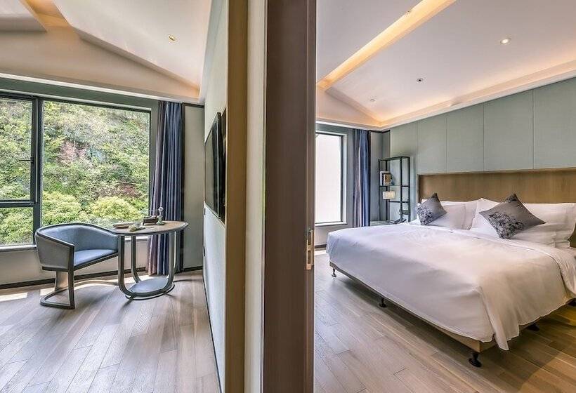 בית מלון כפרי The Lucid Resort