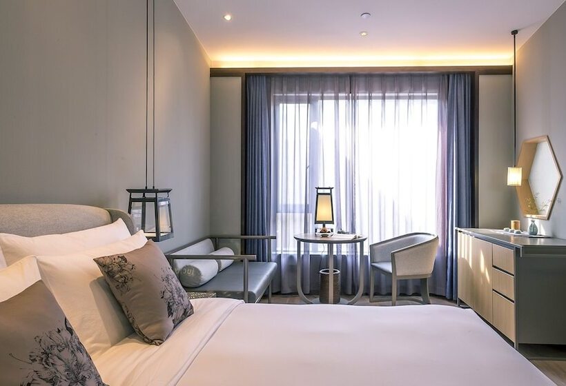 فندق The Lucid Resort