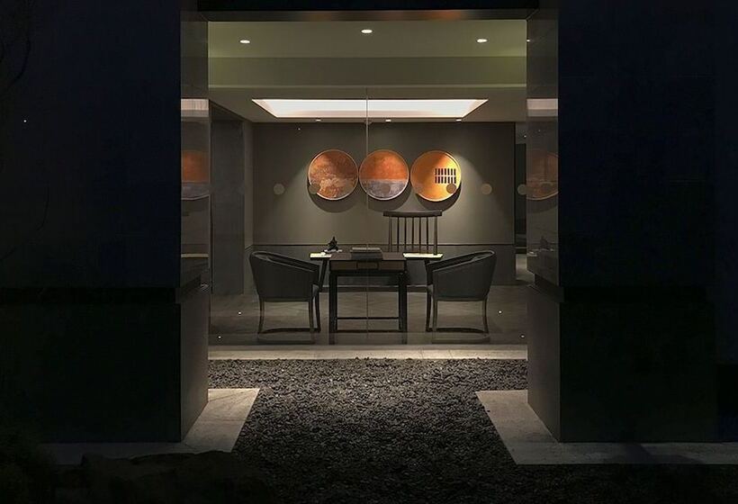 בית מלון כפרי The Lucid Resort