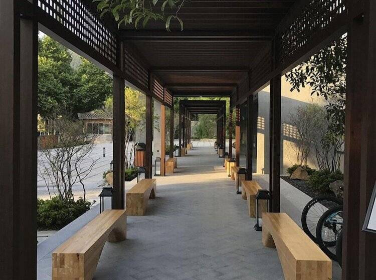 فندق The Lucid Resort