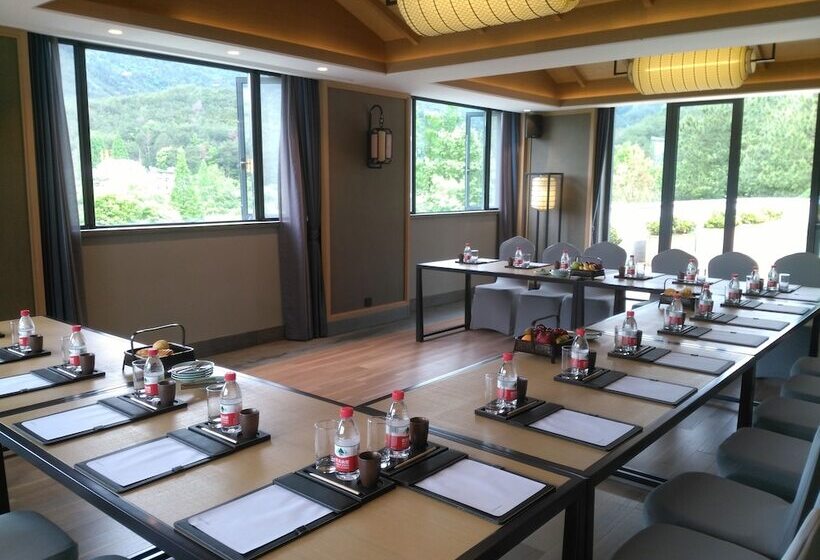 فندق The Lucid Resort