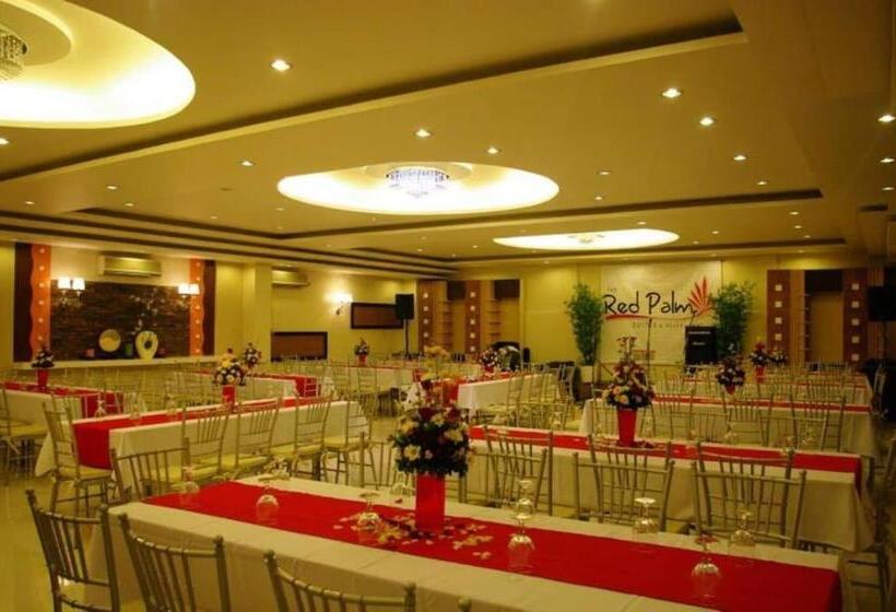 هتل The Red Palm Suites And Restaurant