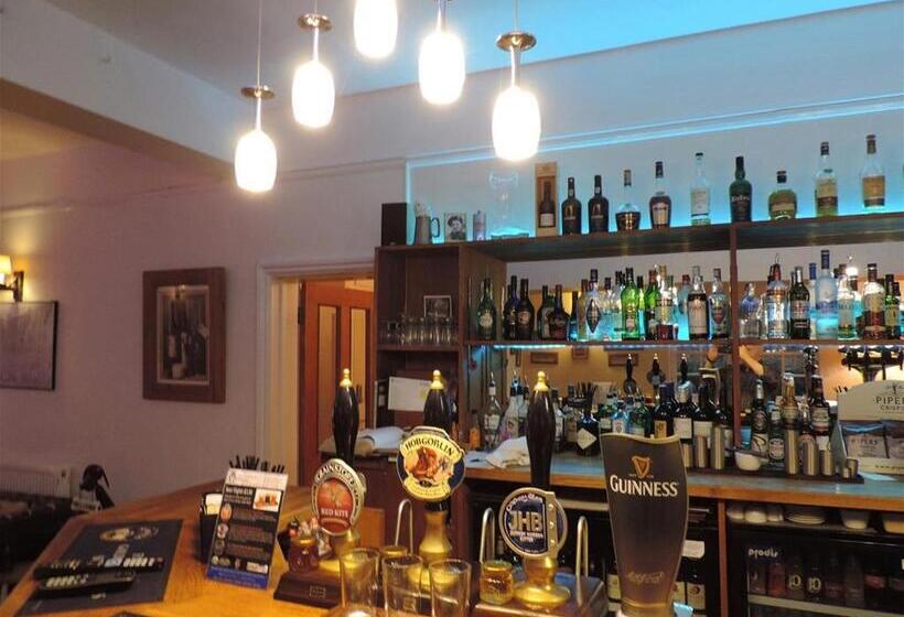 酒店 The Tollemache Arms