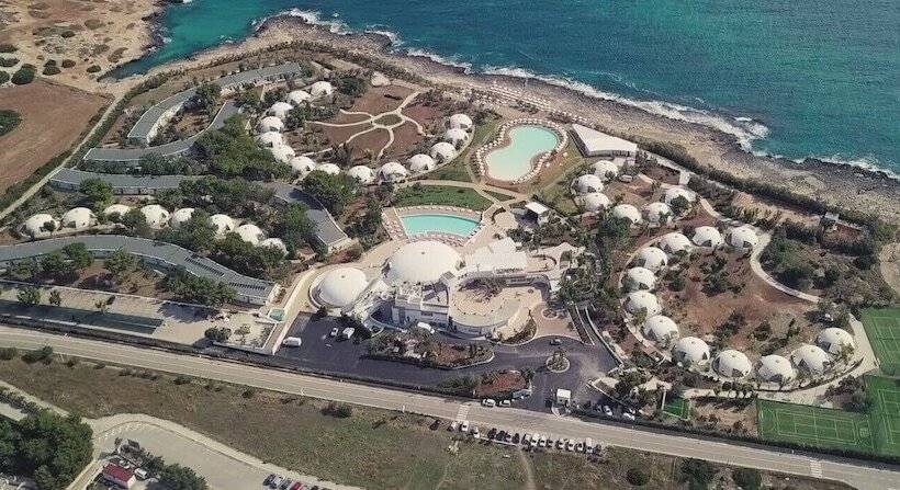 בית מלון כפרי Torre Cintola Greenblu Sea Emotions