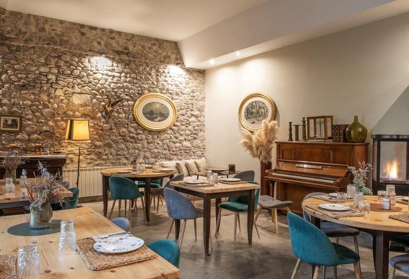 Отель Mas Sant Marc