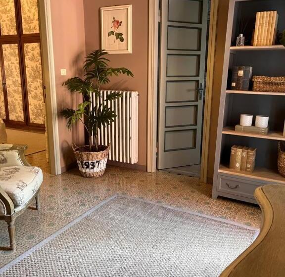 فندق Villa House And Garden B&b