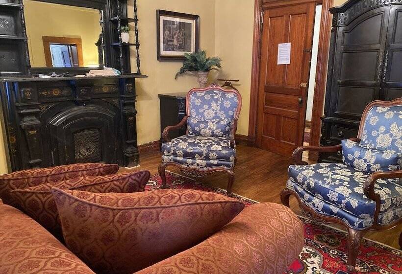 فندق Vineyard Mansion B&b