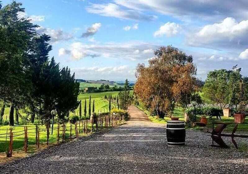 ホテル Wine Resort Colsereno