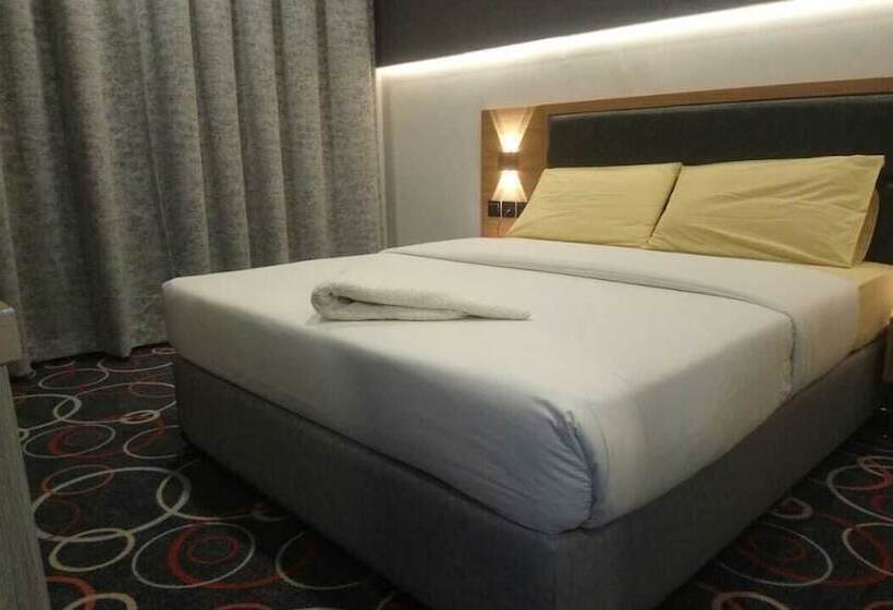 Melody Queen Hotel By Aura