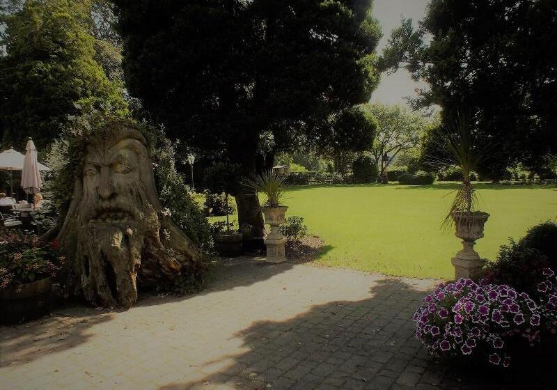 The Priory Hotel And Restaurant