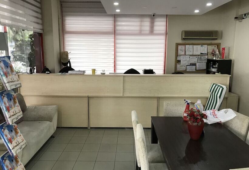 هتل Adana Hostel 1
