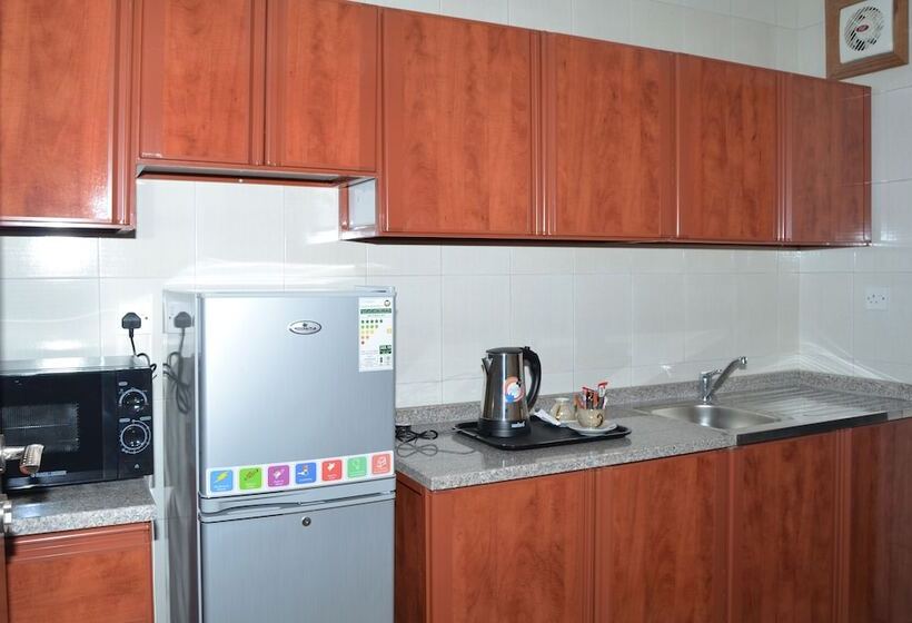 호텔 Al Khaleej Plaza Furnished Apartments Llc