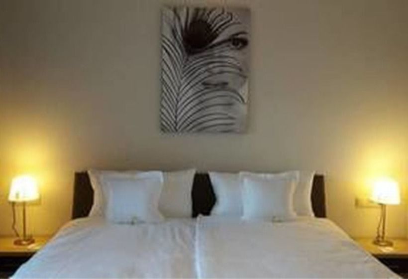 فندق Alpen-appartements Zürcher