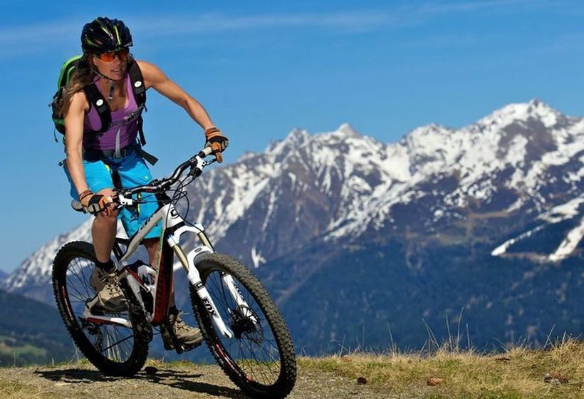 فندق Alpen-appartements Zürcher