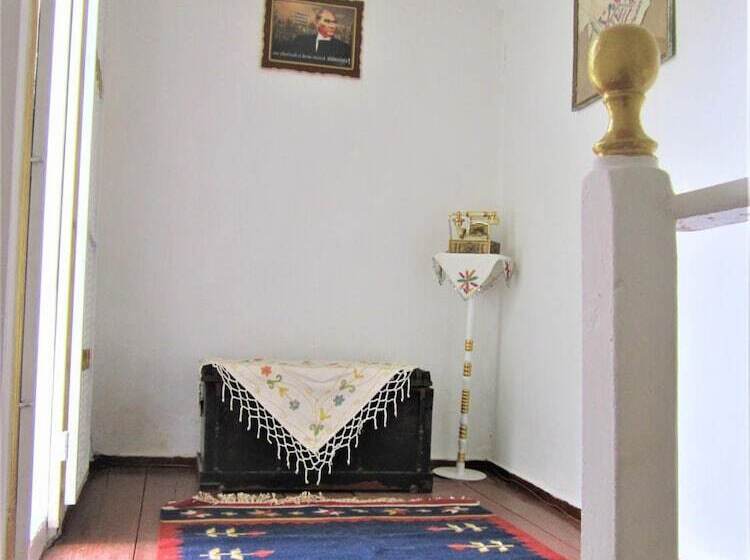 ホテル Ayvalık 1881 Pansiyon