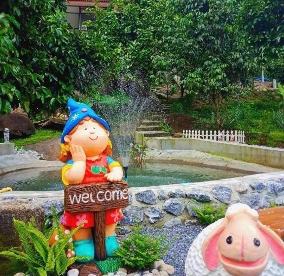 호텔 Baan Bhuriwat Kiriwong