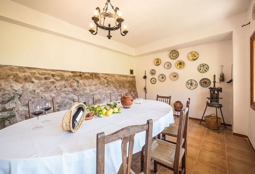 Отель Casa de Piedra en Bunyola