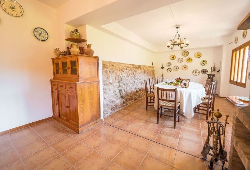 Отель Casa de Piedra en Bunyola