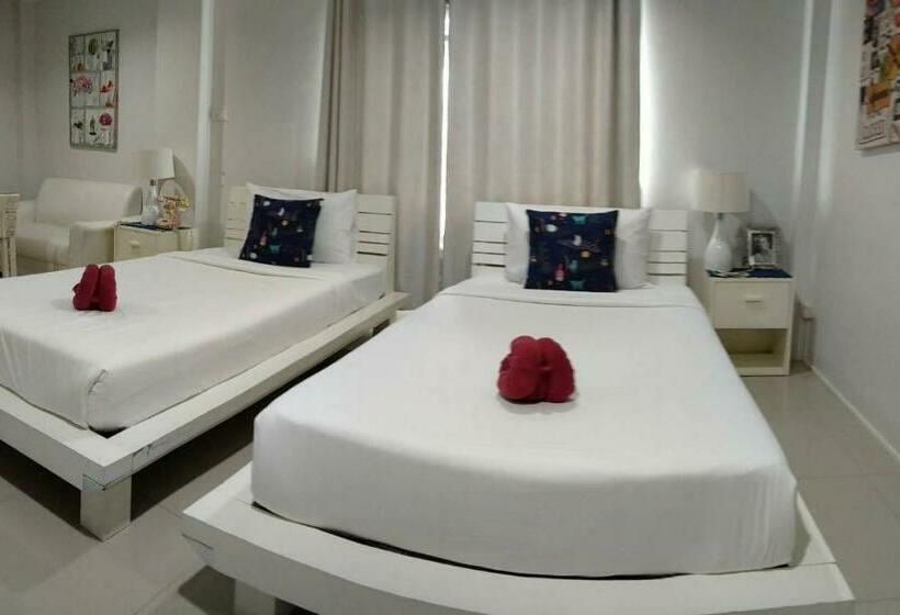 Chic Hotel Suratthani