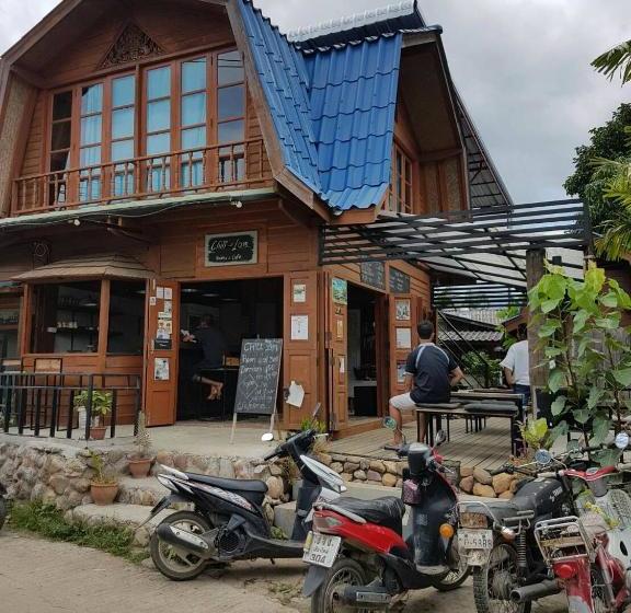 Отель Chill Lom House Adults Only