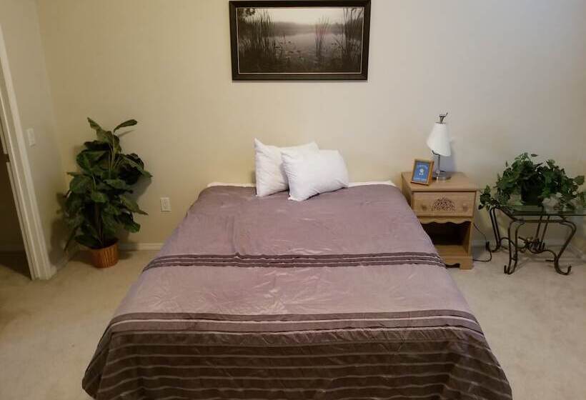 فندق Christina Lake Lodge