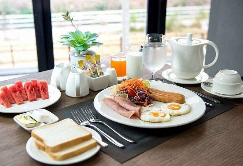 Отель De V Loft