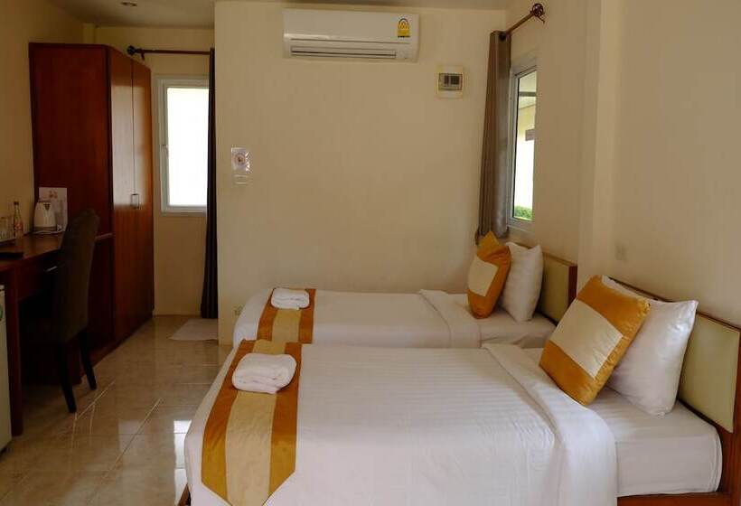 호텔 Fah Talay Resort