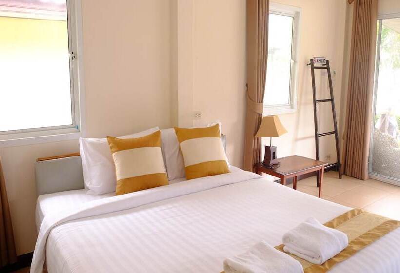 호텔 Fah Talay Resort