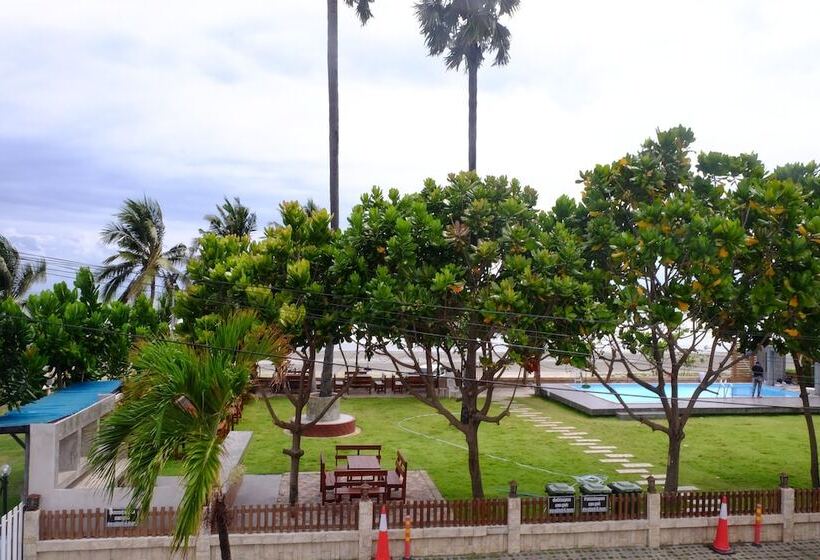 호텔 Fah Talay Resort