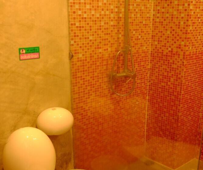 호텔 Fah Talay Resort