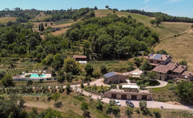 בית מלון כפרי Fonte Chiara