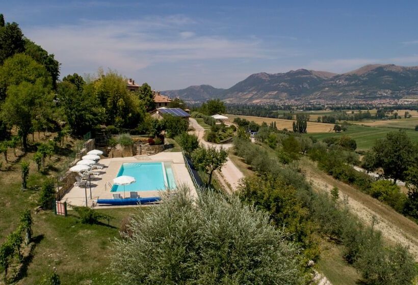 בית מלון כפרי Fonte Chiara