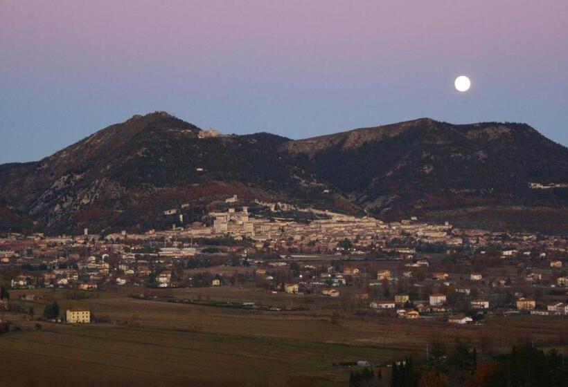 בית מלון כפרי Fonte Chiara