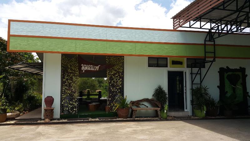 호텔 Garden House Resort