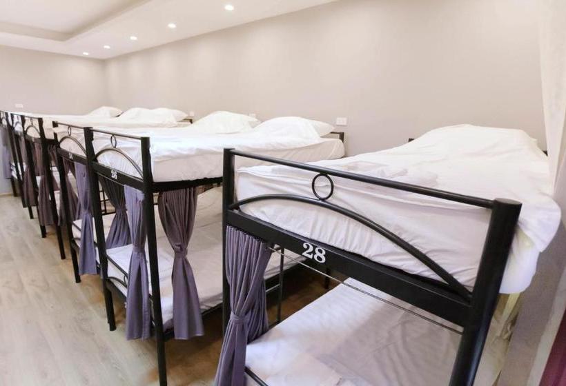 هتل Ha Noi Lantern Dorm  Adults Only