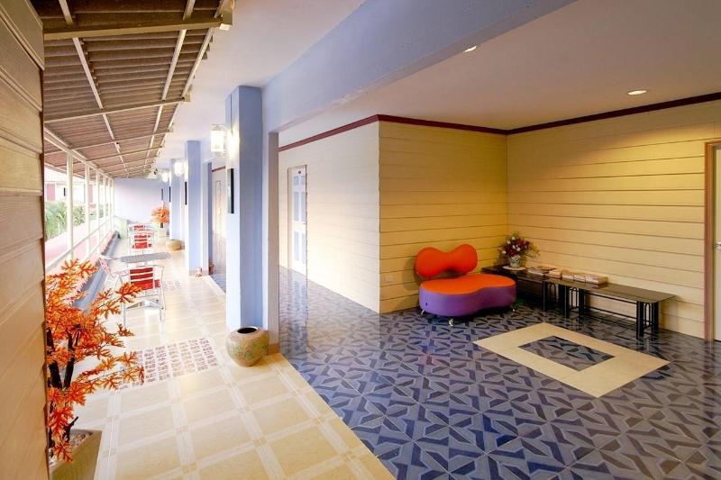 호텔 Homeland Resort