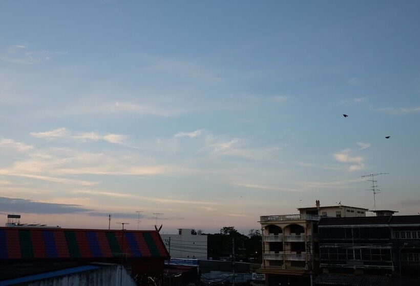 فندق Jitra Resort