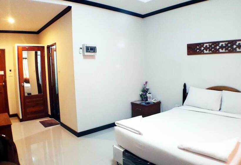 Отель Khum Nakhon