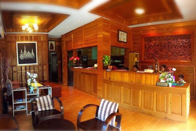 Khum Sai Ngam Hotel & Resort