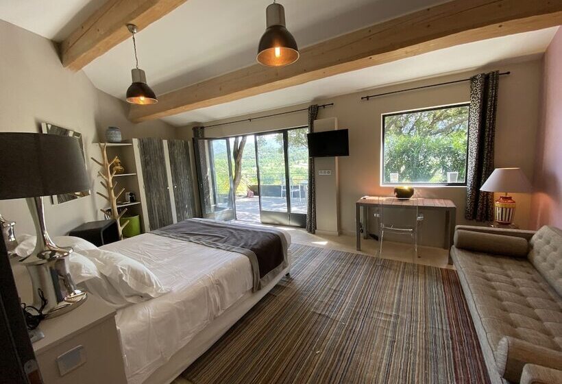 בית מלון כפרי La Maison De Crillon