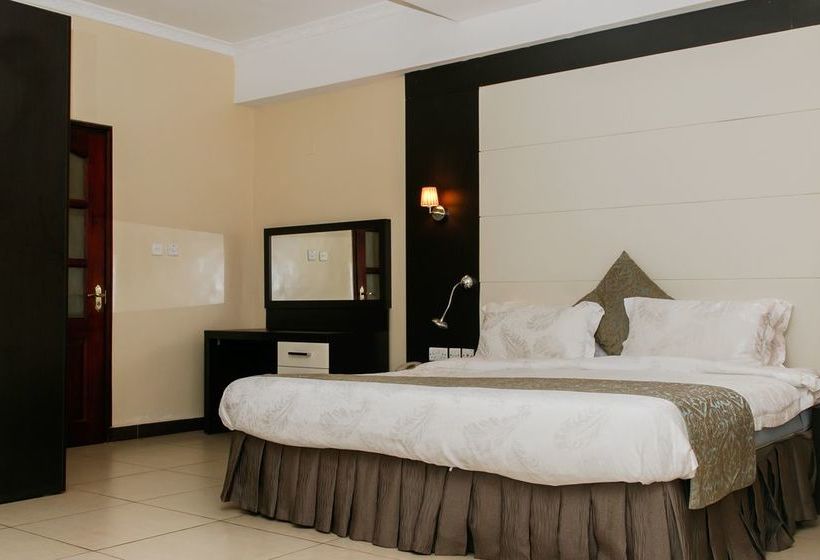 هتل Laburnam Courts Four Bedroom Apartments