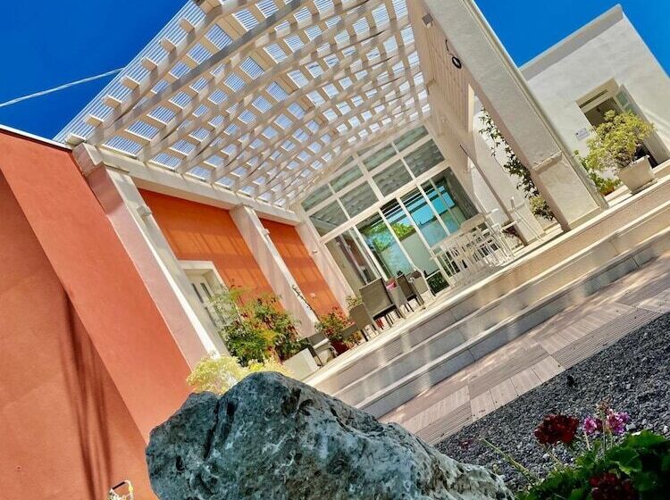 Отель Loggia Dei Lezzi