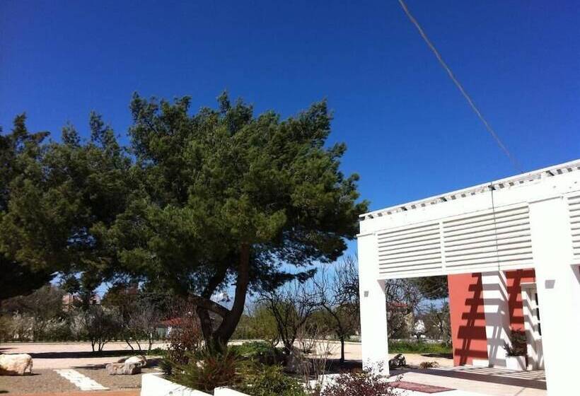 Отель Loggia Dei Lezzi