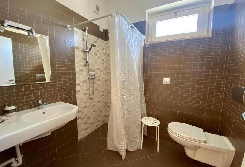 Отель Loggia Dei Lezzi