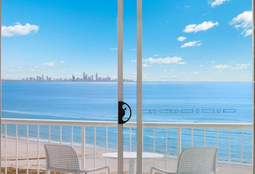 هتل Meridian Tower Kirra Beach