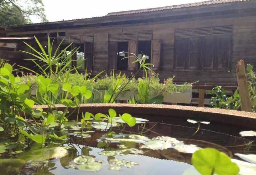 בית מלון כפרי Oldtown Boutique House Sukhothai