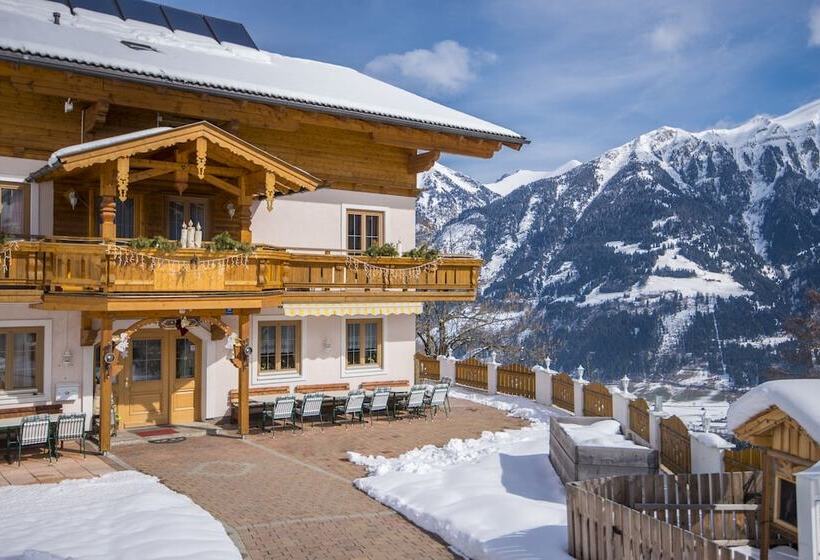 هتل Pension Lackenbauer