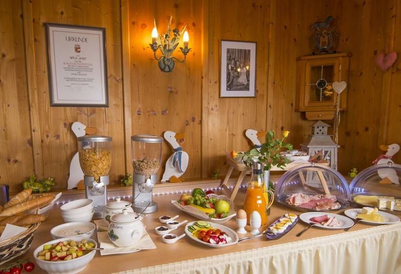 호텔 Pension Lackenbauer